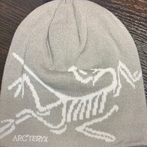 Arc’teryx Gray Beanie Birdhead Toque New
